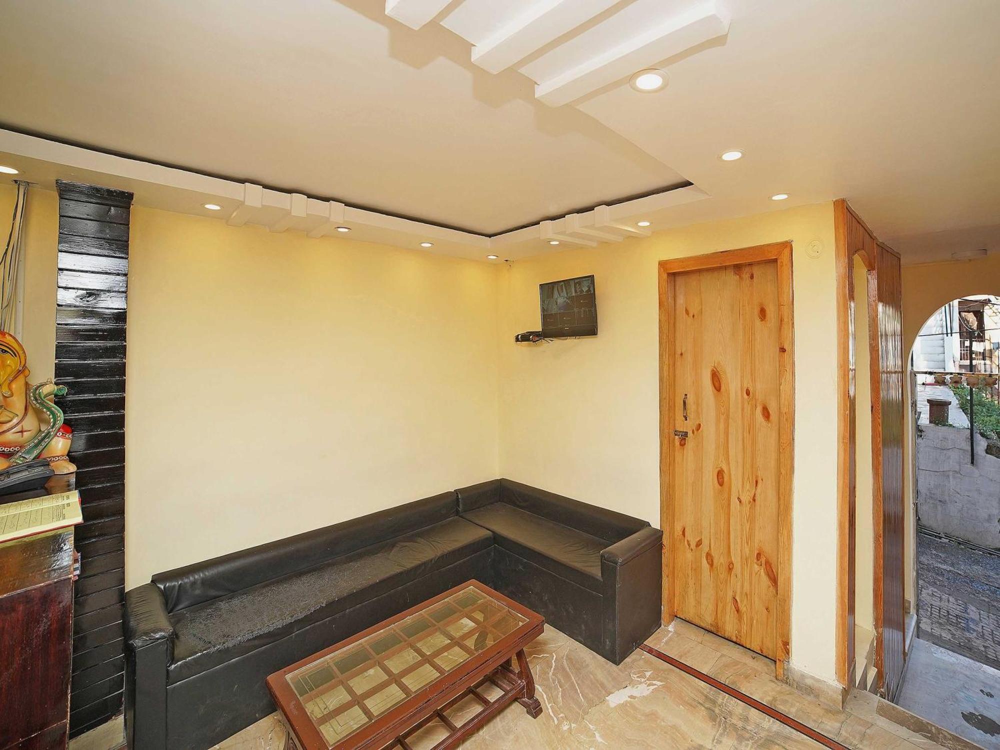 Oyo Flagship 8594 Golden Nest Hotel Nainital Buitenkant foto