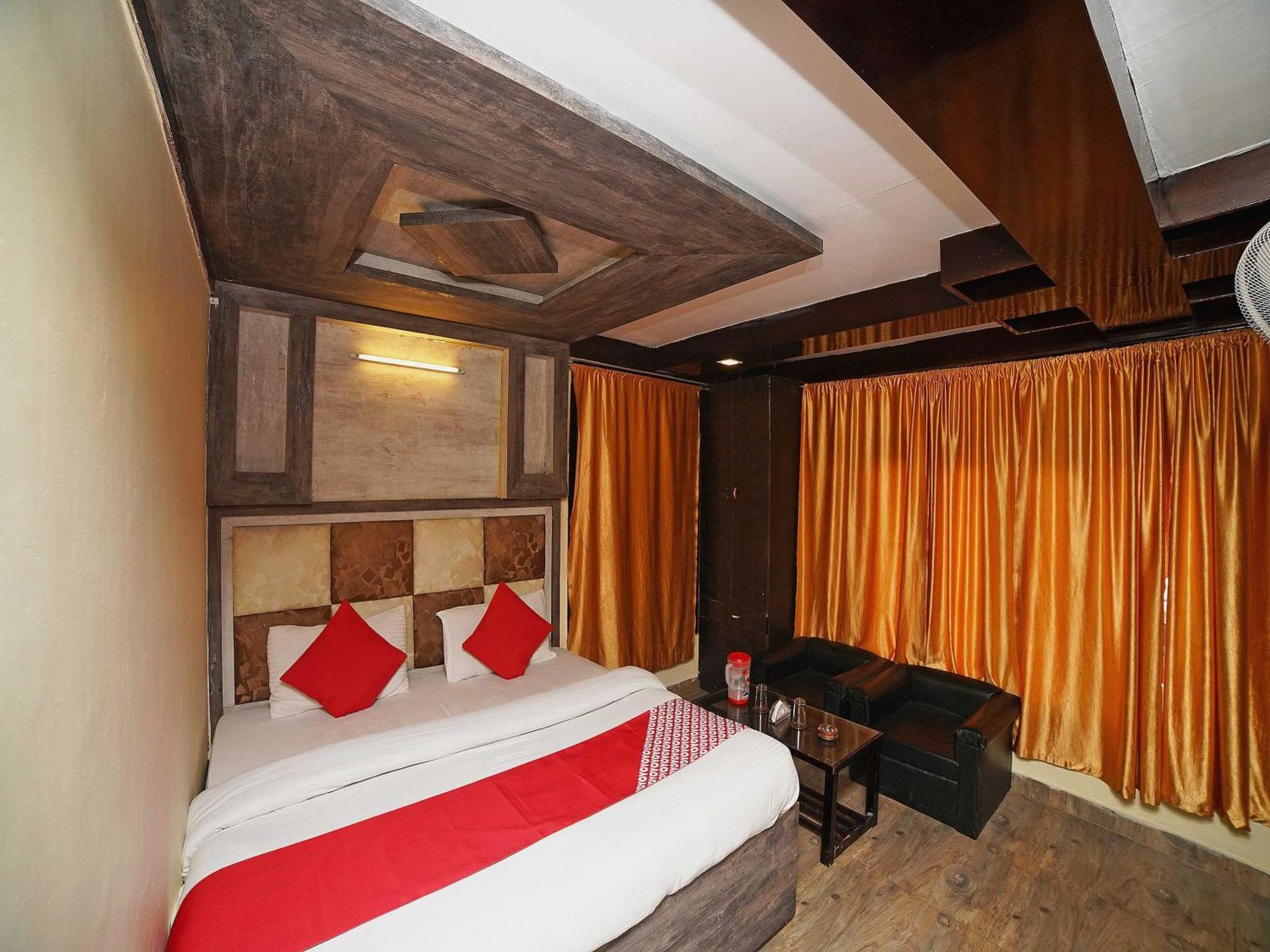 Oyo Flagship 8594 Golden Nest Hotel Nainital Buitenkant foto