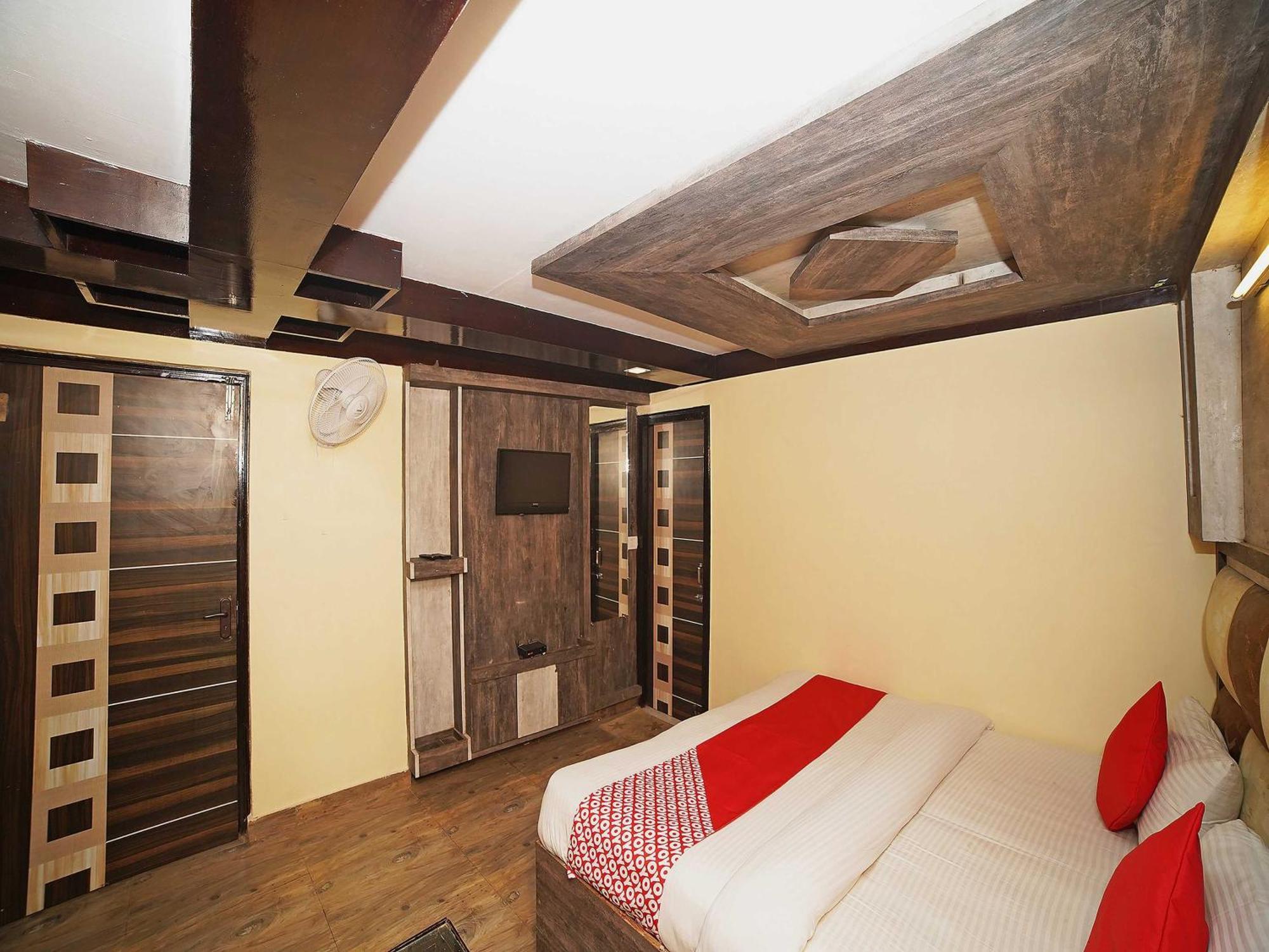 Oyo Flagship 8594 Golden Nest Hotel Nainital Buitenkant foto