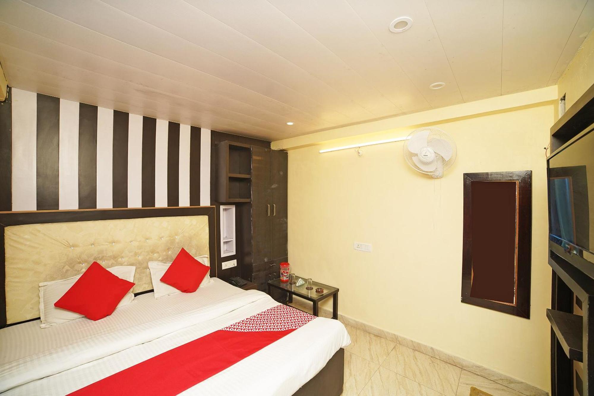 Oyo Flagship 8594 Golden Nest Hotel Nainital Buitenkant foto